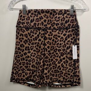 WeWoreWhat Active Chain bike short brush nylon leopard 10A beige size M. NWT